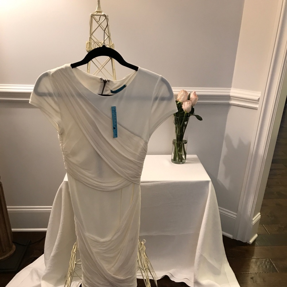 NWT White Alice and Oliva